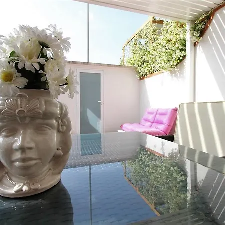 Violet House *